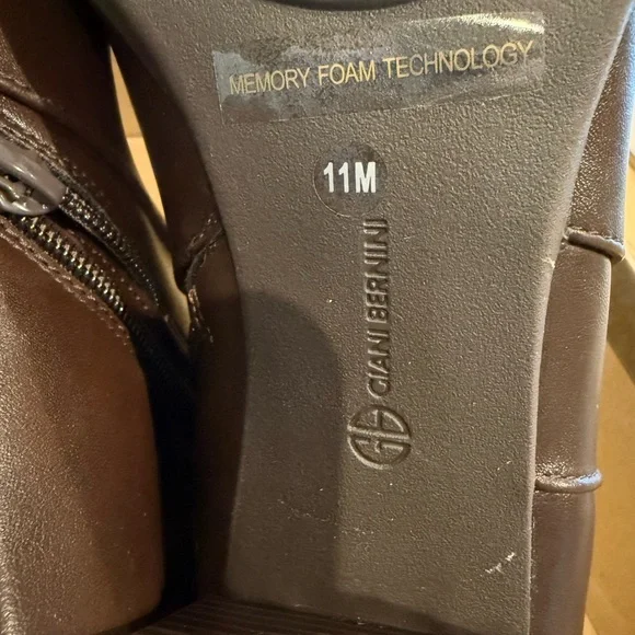 New Giani Bernini Chocolate Bootie size 11 - Picture 9 of 11